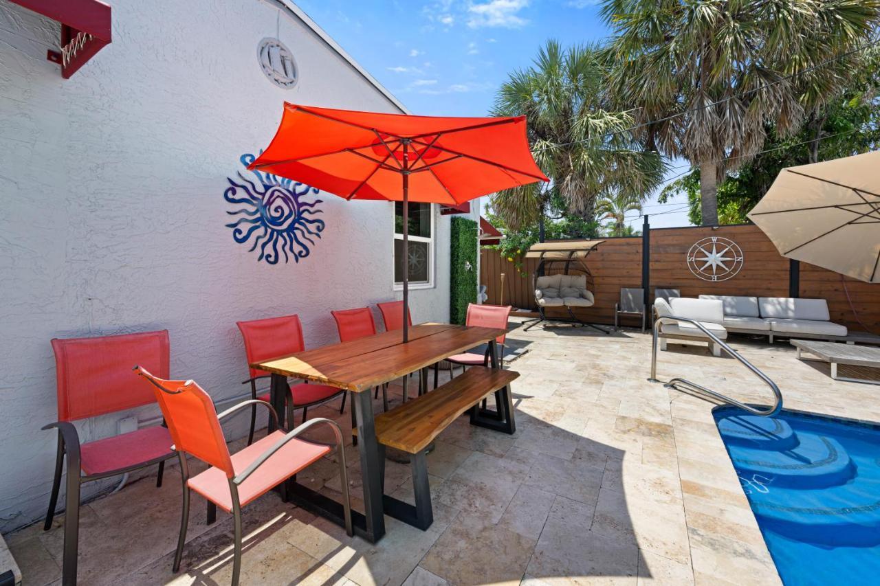 Palms Retreat! Giant Heated Pool-Hottub-Firepit-5Min2Beach-Pets-Ev Chgr 포트 로더데일 외부 사진