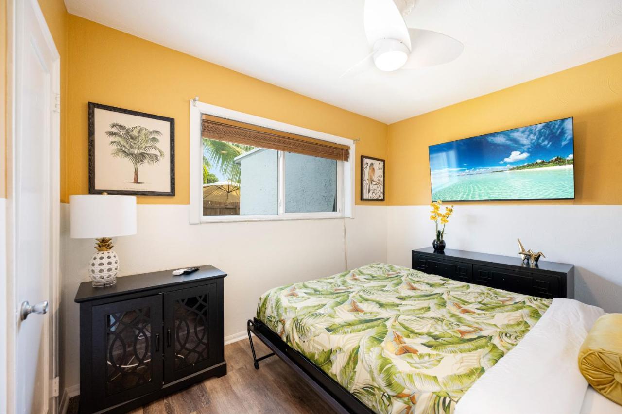 Palms Retreat! Giant Heated Pool-Hottub-Firepit-5Min2Beach-Pets-Ev Chgr 포트 로더데일 외부 사진